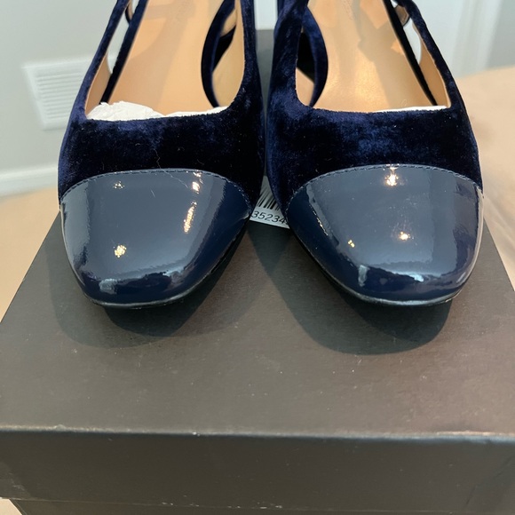 Low Block-Heel Velvet Slingback Pump - Picture 6 of 8